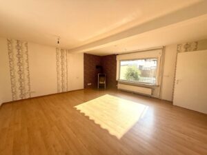 Wohnzimmer + Kamin
