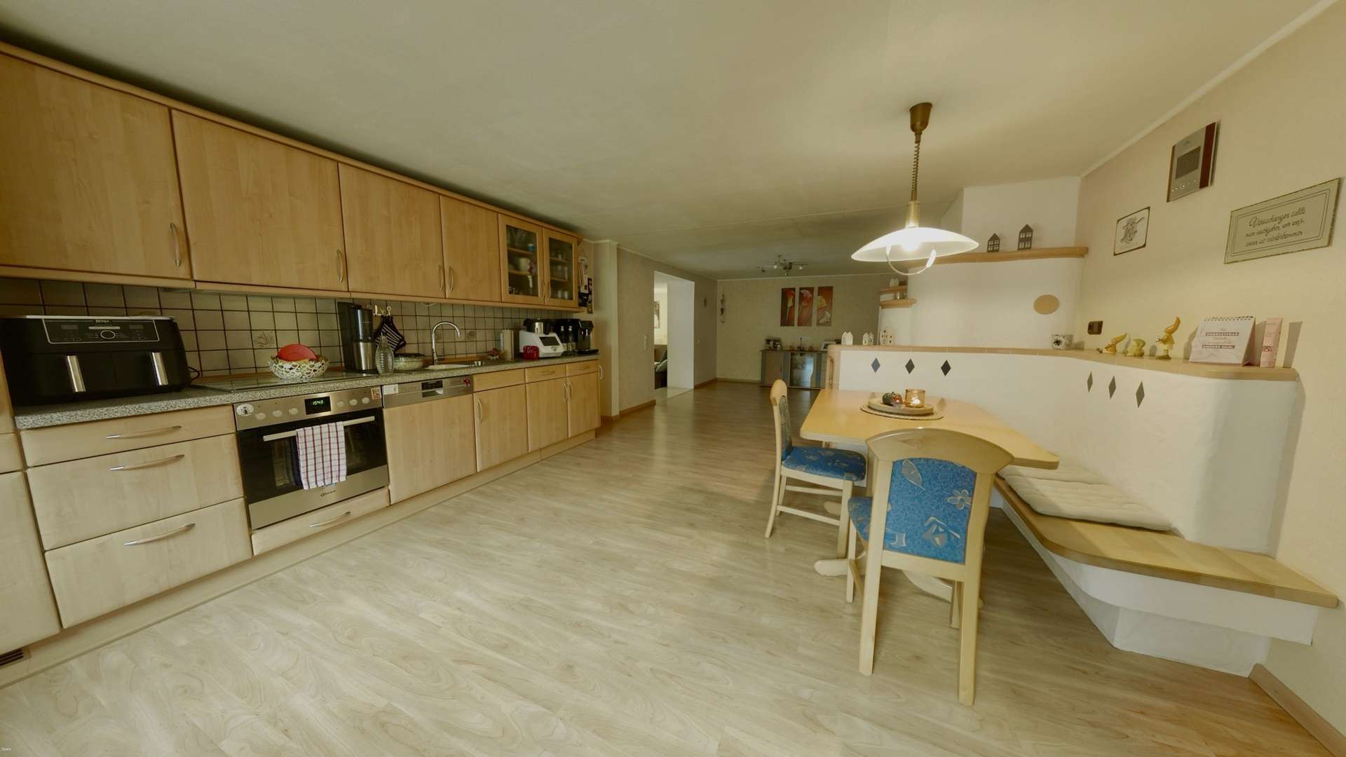 Essbereich Hauptgebäude