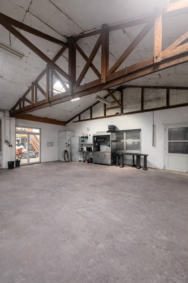 Lackierhalle mit Absauganlage