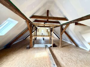Dachboden 4