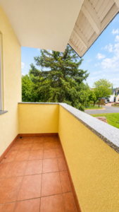 Balkon OG