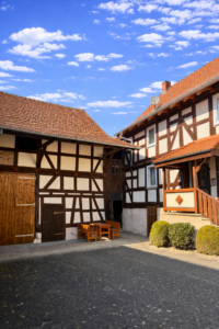 Wohnhaus / Scheune
