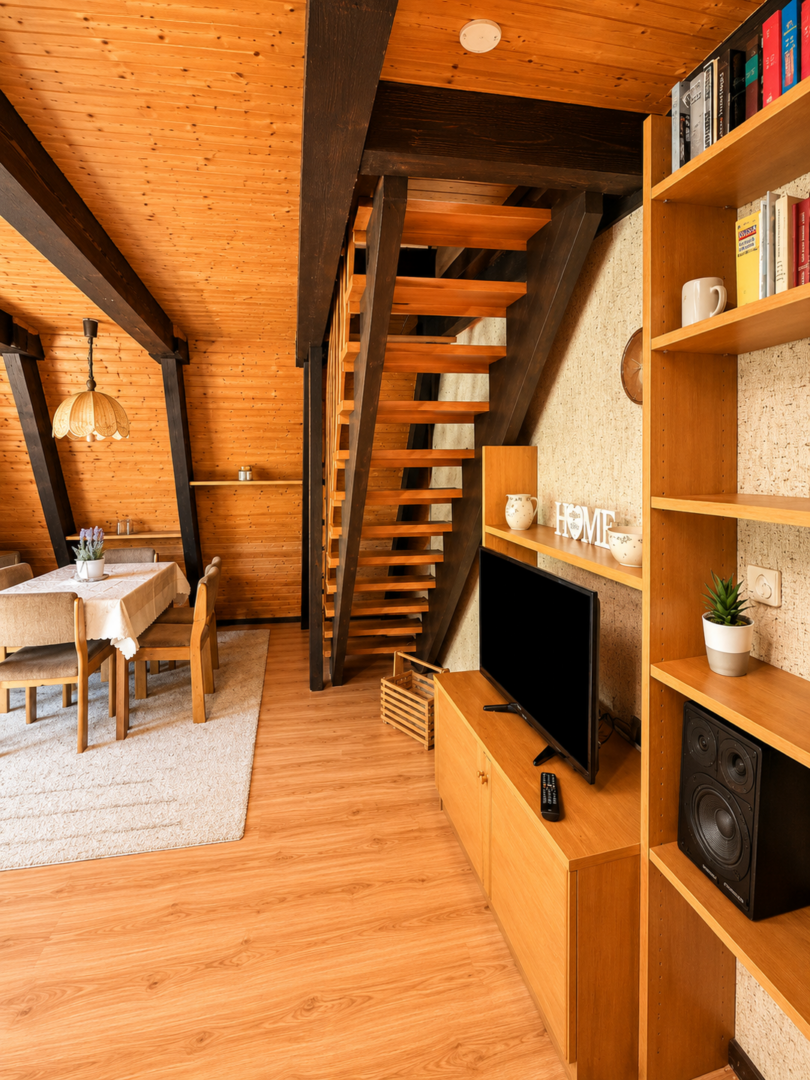 Esszimmer / Treppe