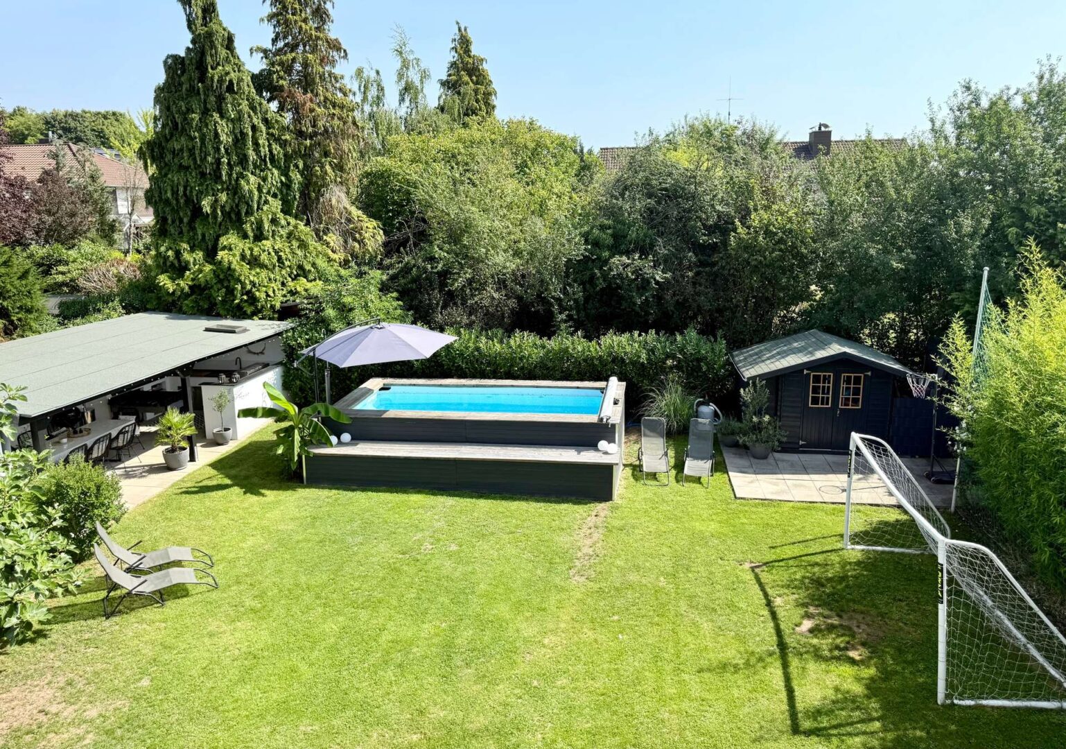 Pool Balkonsicht