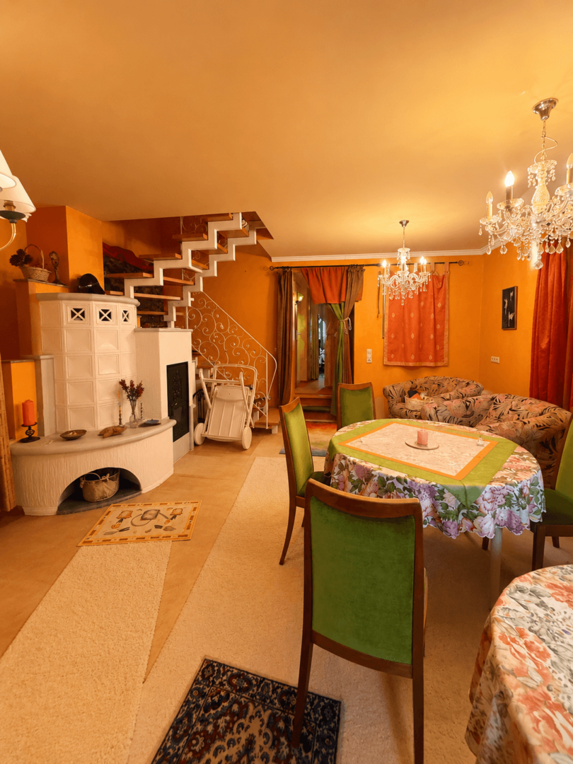 Wohnzimmer / Esszimmer