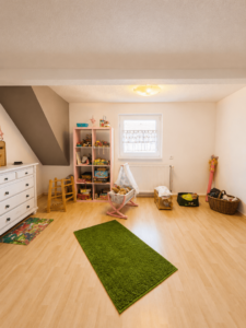 Hinterhaus: Durchgangszimmer z. Schlafzimmer 3 (OG)