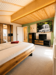 Vorderhaus: Schlafzimmer 2 (OG)