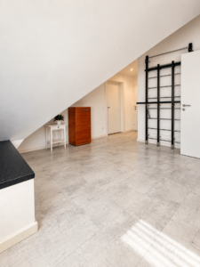 DG: Foyer
