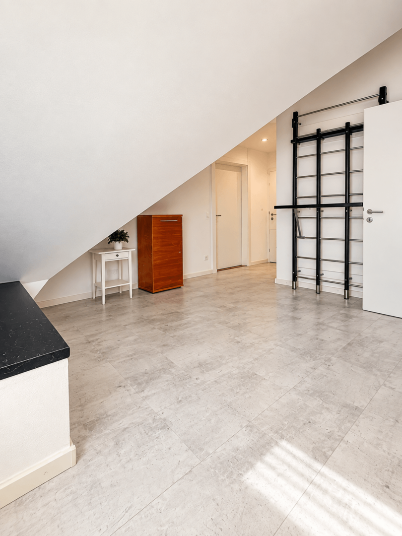 DG: Foyer