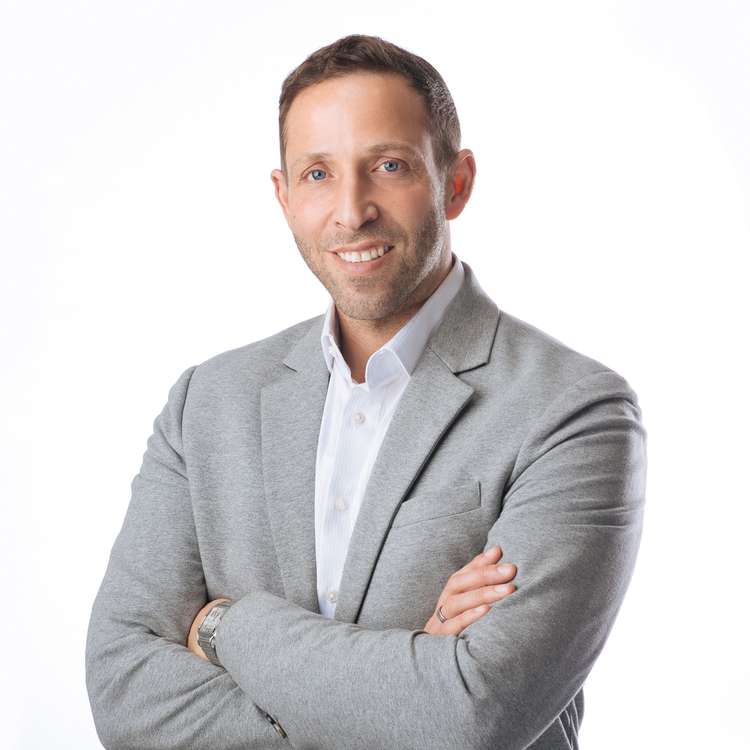 Herr Smith, Christopher 